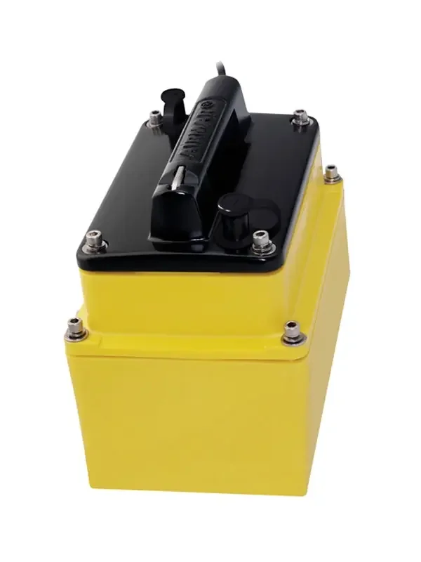Airmar XSONIC M260 In-Hull Transducer 1kW 50/200kHz