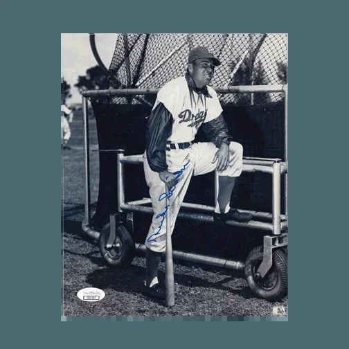 Duke Snider Brooklyn Dodgers Autographed Baseball 8 x 10 Photo (JSA) Pose 2