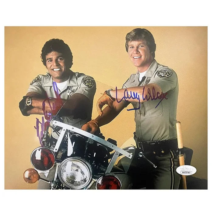 Erik Estrada & Larry Wilcox Signed CHiPs 8×10 Photo (JSA)