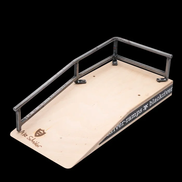 Grind Right Fingerboard Rail – V1 BR Loading Dock Rail