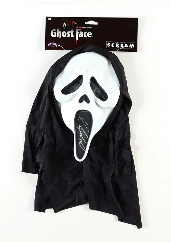 Neve Campbell Signed “Scream” Ghostface Mask (PA)