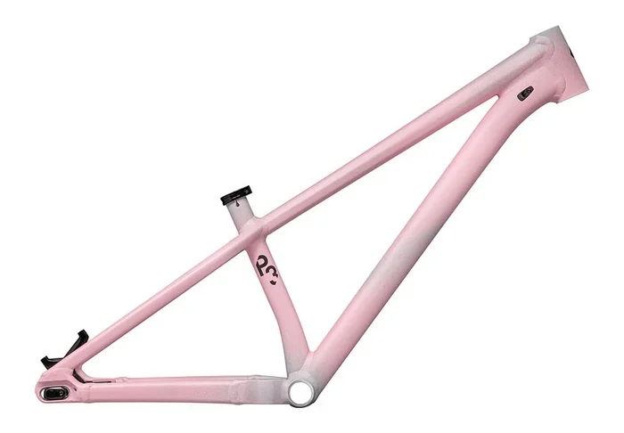 p.3 frm frame satin cool grey diffused / desert rose / black 26″
