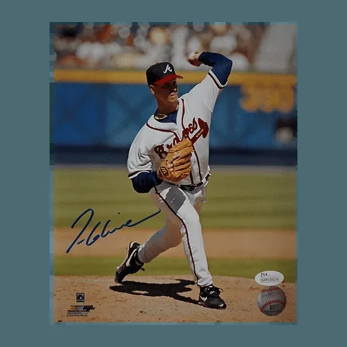 Tom Glavine Signed Atlanta Braves Pitching 8×10 Photo (JSA)